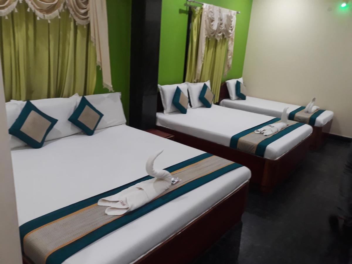 Hotel Ksr Grand Калахасти Экстерьер фото