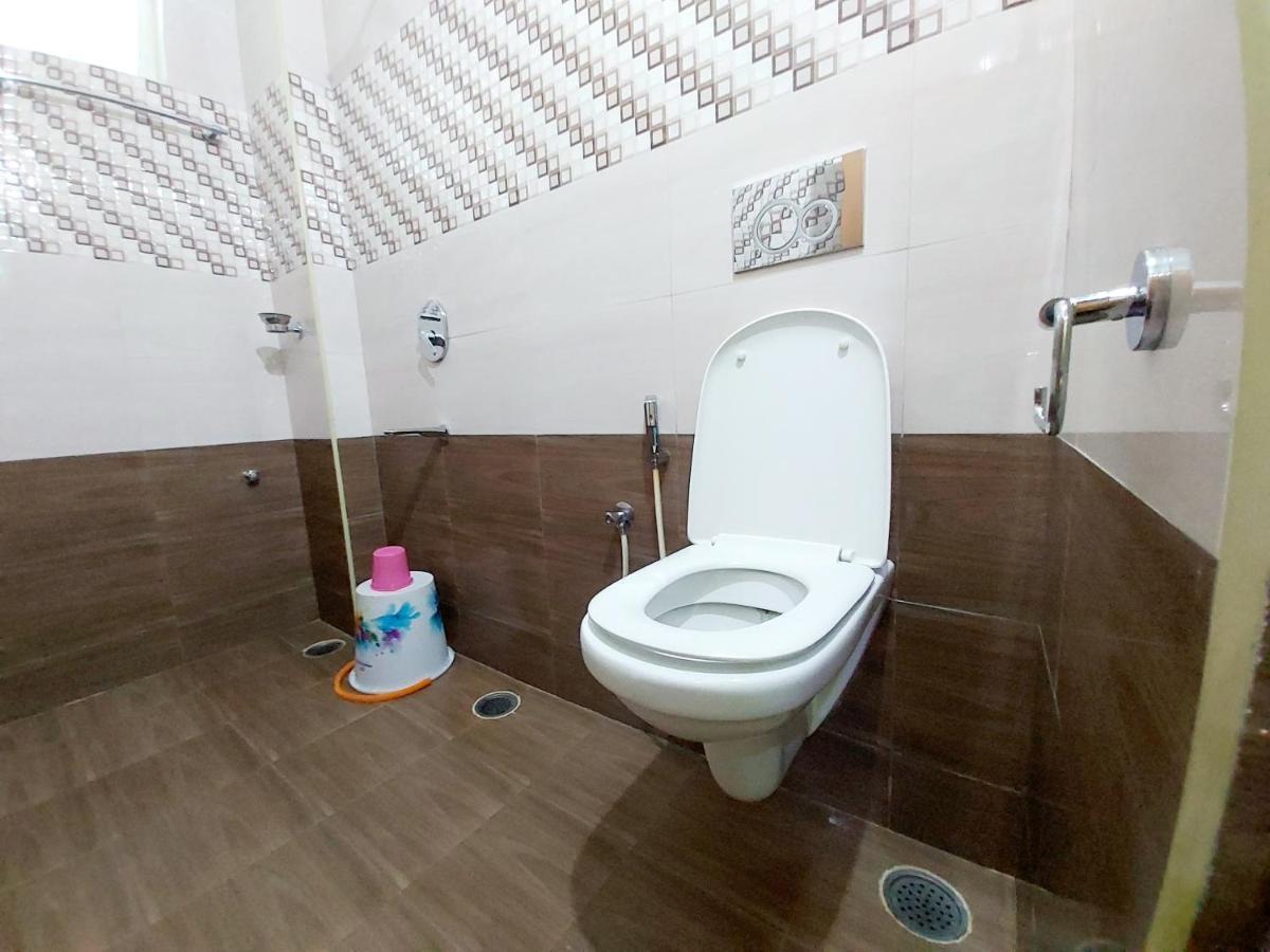 Hotel Ksr Grand Калахасти Экстерьер фото