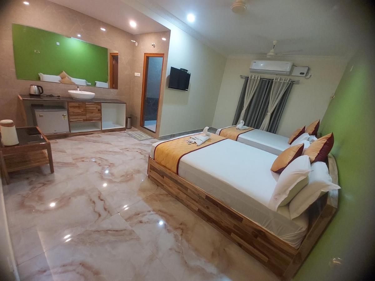 Hotel Ksr Grand Калахасти Экстерьер фото