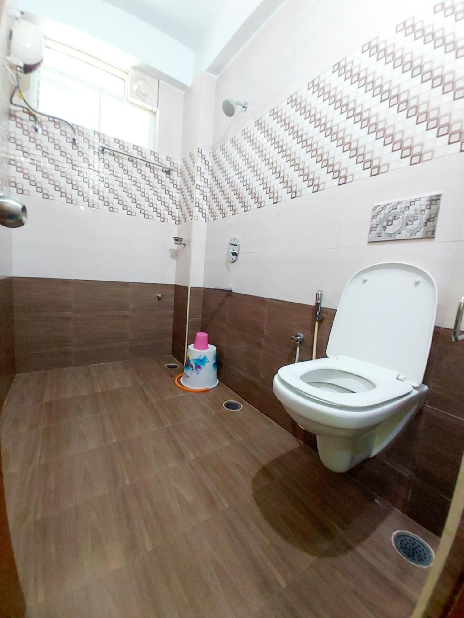 Hotel Ksr Grand Калахасти Экстерьер фото